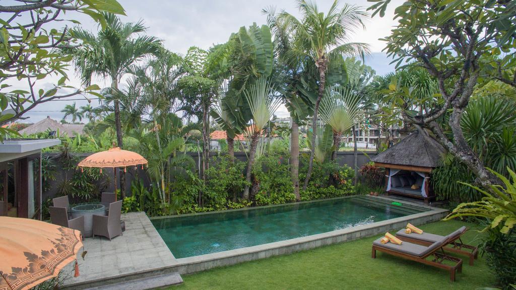 Chimera Villas Seminyak Exterior foto